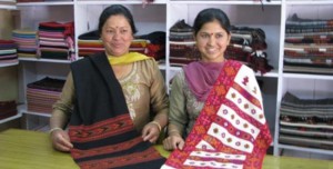 Women with Thapada Shawl