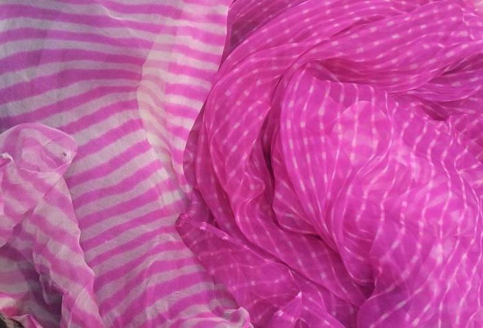 Pink Leheria Dupattas (Image: http://www.pinterest.com)