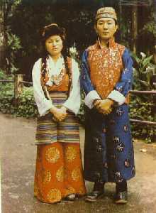 traditional dress of Sikkim worn by different community