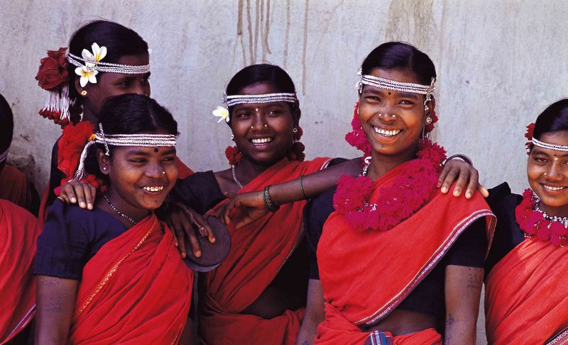 Chattisgarh Tribal Attire (Source: www.mysticindia.co.uk)