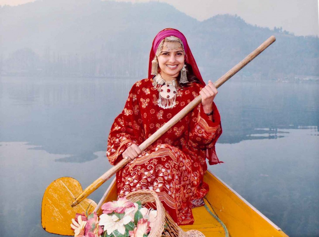 Woman wearing Pheran