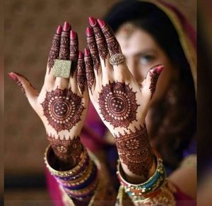 Mehendi Design  (Source: Pinterest)