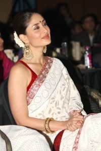 kareena in white saree