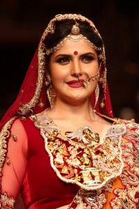 Zarine Khan walks for Swarovski