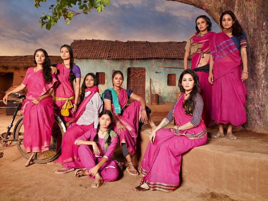 Gulaab Gang – The Story of Women Empowerment