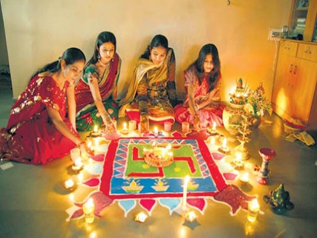 Rangoli: Beautiful and Simple Rangoli Designs for Festive Occassions | Utsavpedia