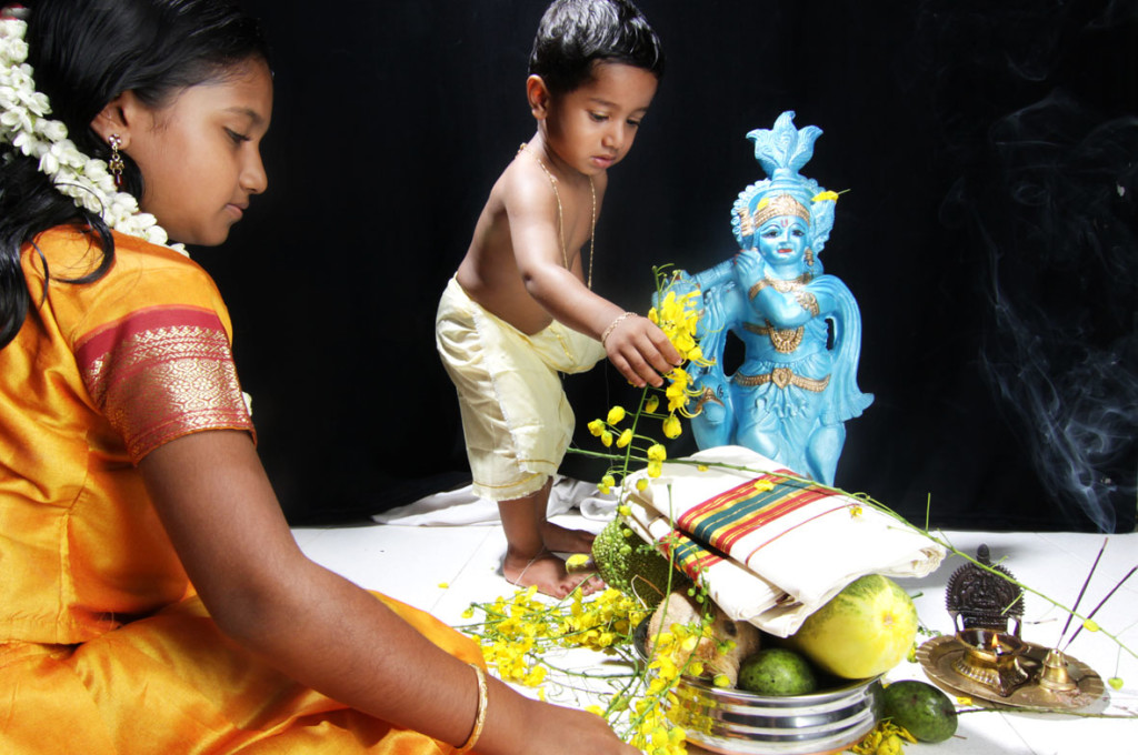3. httpkeralatourpackagesinfo.co.invishu-festivals-kerala