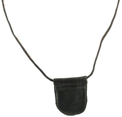 Black Cloth Taweez (Image: http://www.simplyislam.com)