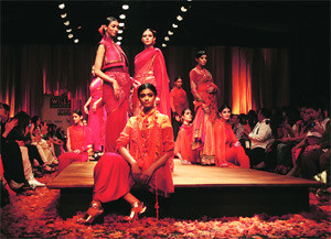 Kumbh Mela Inspired Indian Ethnic Fashion (Image: http://static.indianexpress.com)