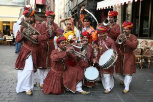 Rajputana Baraat (Image: http://www.theindianweddingblog.com)